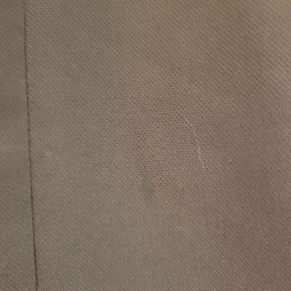 Tailored Green Shorts - Picture 3 of 4